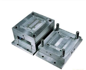 深圳注塑模具廠,注塑模具總是（shì）漏水怎麽辦（bàn）？