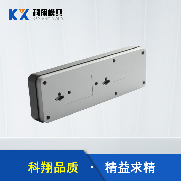 ​塑膠模具對於製件（jiàn）生產，壓料麵（miàn）的精度是影（yǐng）響拉延模的重要因素